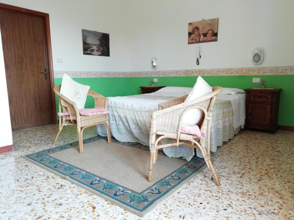 Albergo La Torre Radicofani Exterior photo